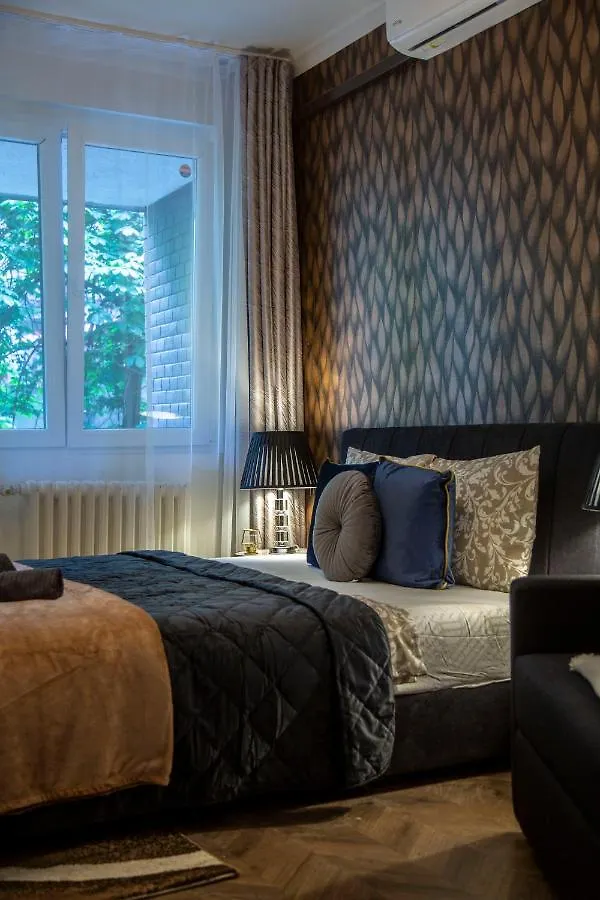 Stylish Quentin Apartment In The King Street Budapešť Maďarsko