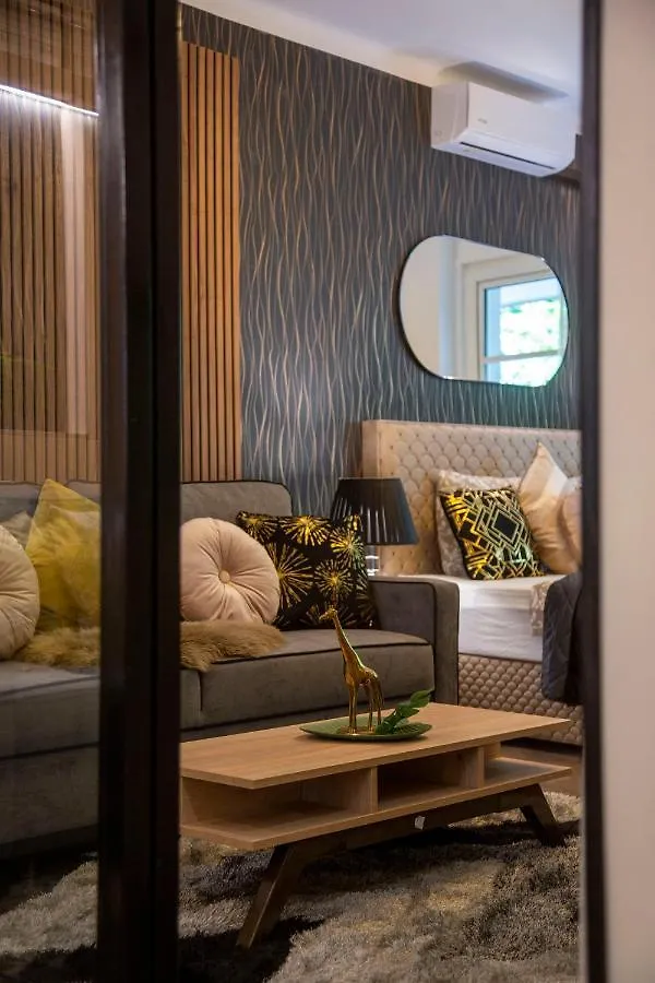 Stylish Quentin Apartment In The King Street Budapest